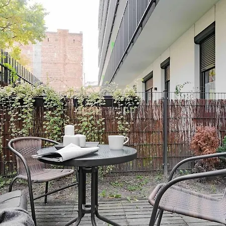 Apartament Praga North -Patio And Parking Near Warsaw East Zewnętrze zdjęcie