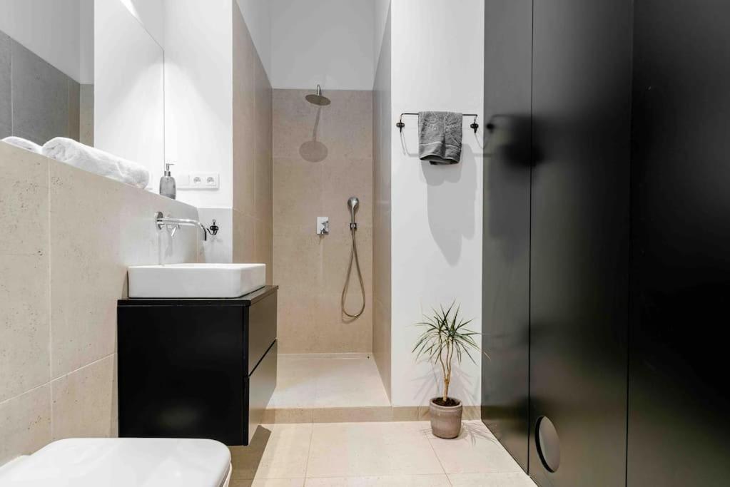 Apartament Praga North -patio And Parking Near East *